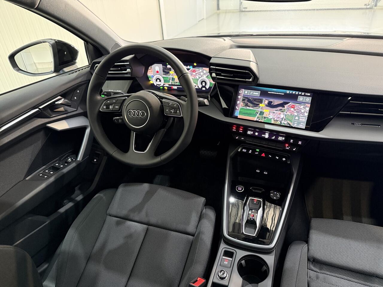 Audi A3 SPORTBACK 45 TFSI e 272pk S edition | Pano dak | Zwart optiek | ACC