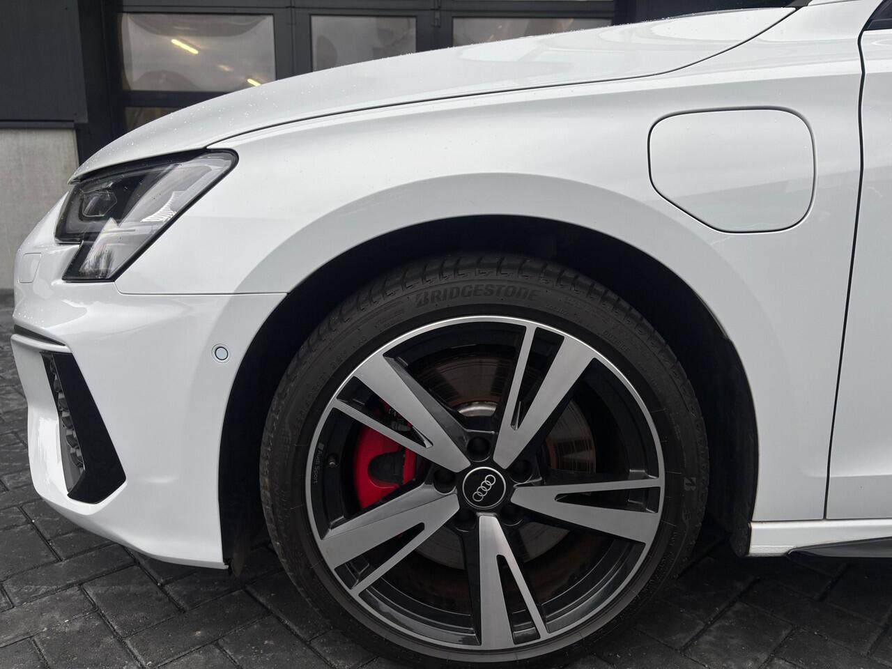 Audi A3 SPORTBACK 45 TFSI e-tron 245 pk S-line Competition