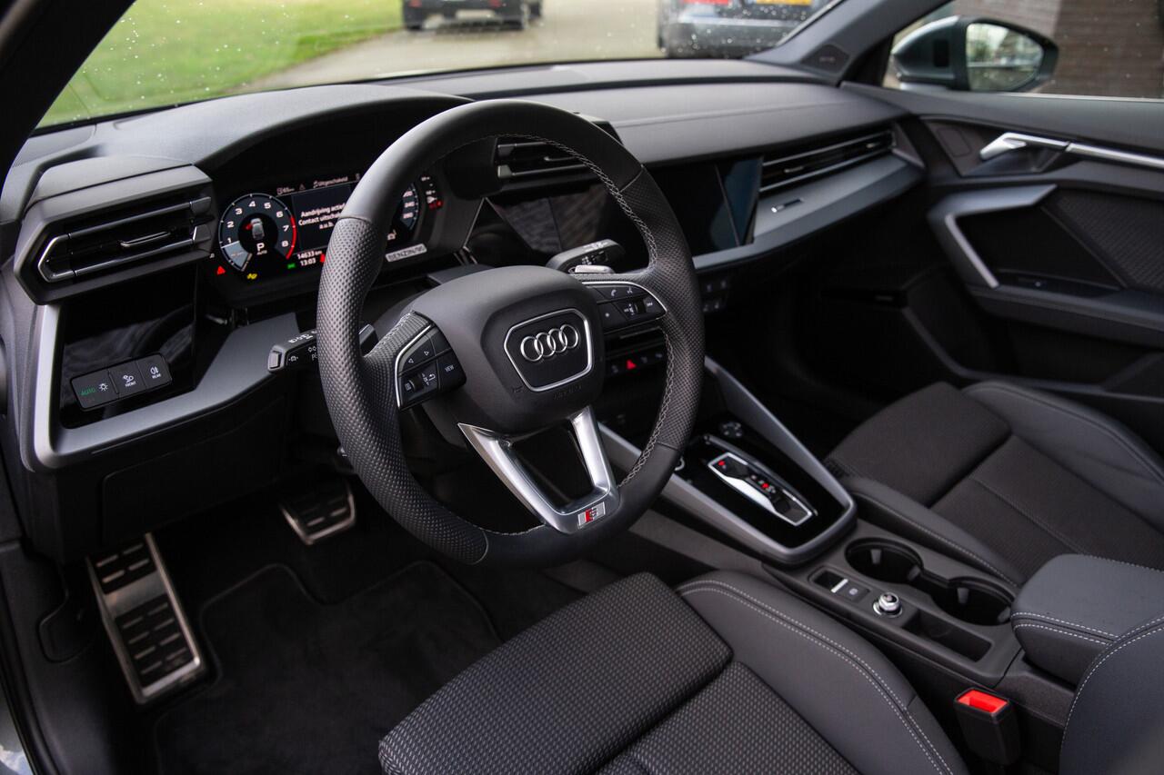 Audi A3 SPORTBACK 35 TFSI S edition | Panoramadak, Sonos audio, Adap. cruise, Sfeerverlichting