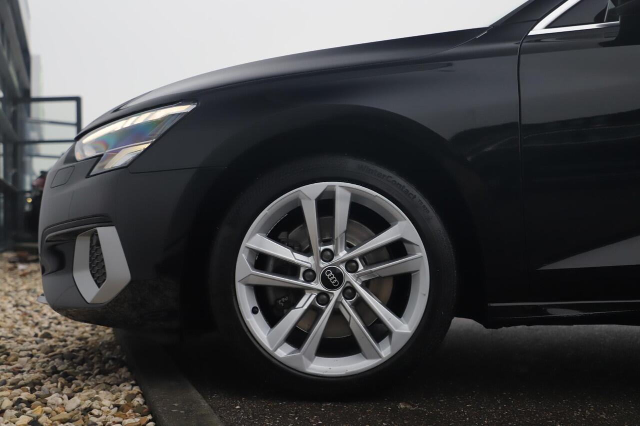 Audi A3 SPORTBACK 30 TFSI Advanced edition Automaat Leder Sportstoelen Stoelverwarming Virtual Navigatie Clima Cruise 17 inch LMV Full LED Lane Assist
