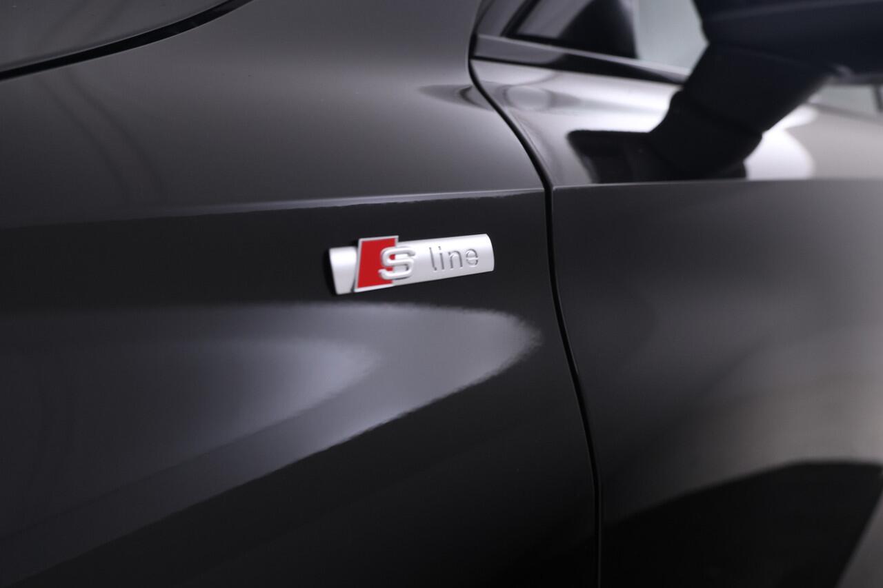 Audi A3 SPORTBACK 30 TFSI S edition Automaat, Navigatie, Must see!