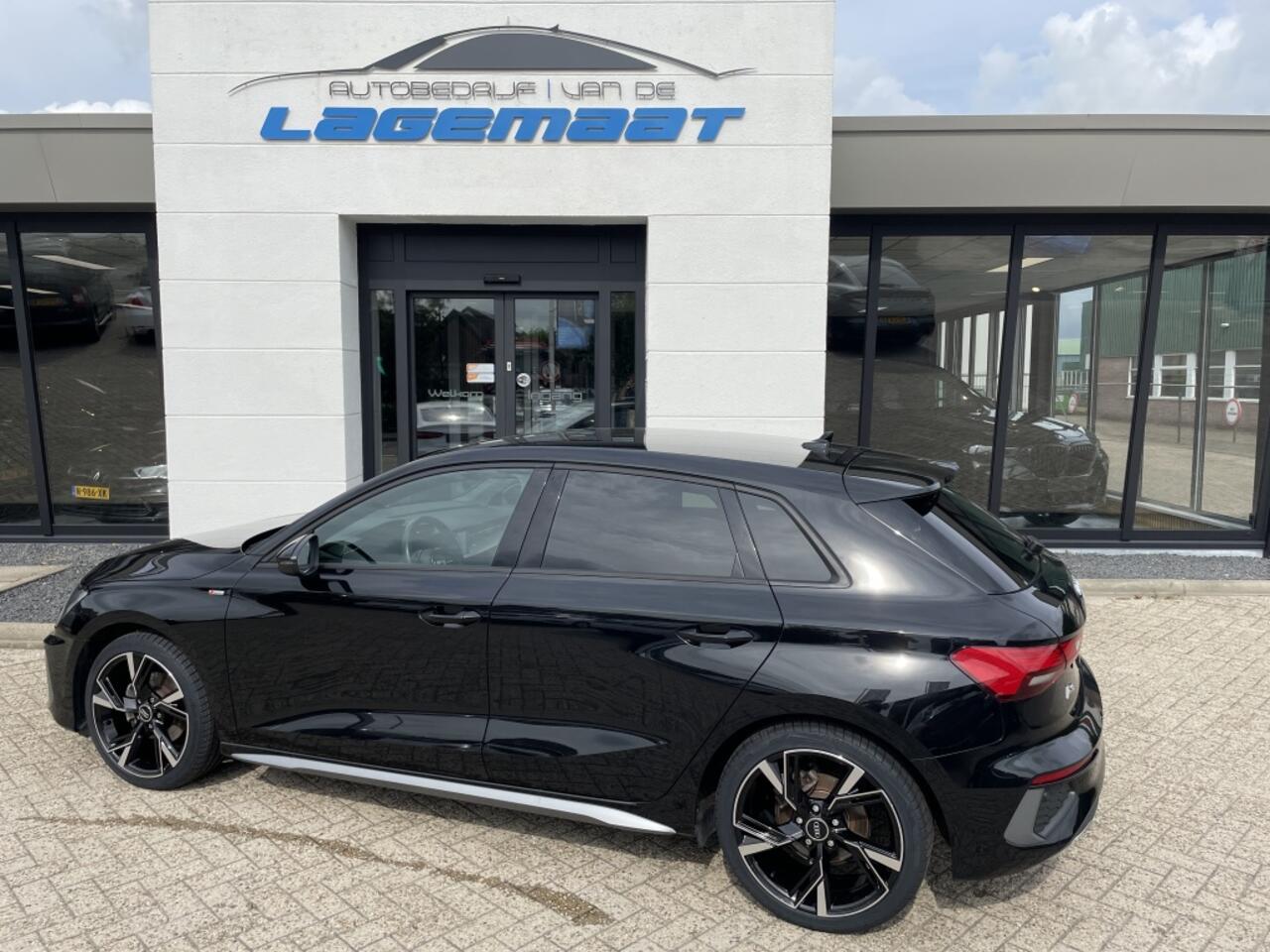 Audi A3 SPORTBACK A3 30 1.0 TFSI Sportback S line Digitaal Dash