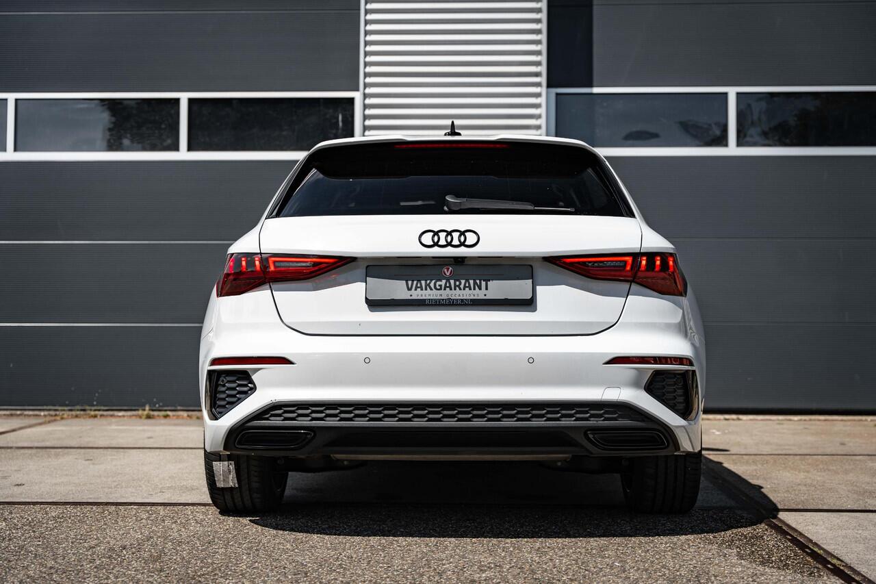 Audi A3 SPORTBACK 45 TFSI e S edition Competition |Pano |RS Zetels Alcantara |Camera