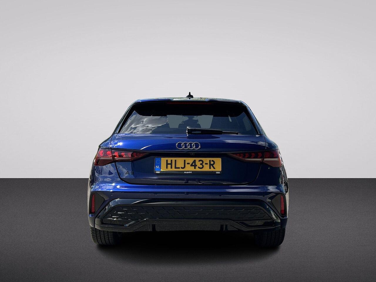 Audi A3 SPORTBACK 40 TFSI e S edition 204pk | Navigatie | Parkeercamera | 18 inch Lichtmetalen velgen | Adaptieve cruise controle
