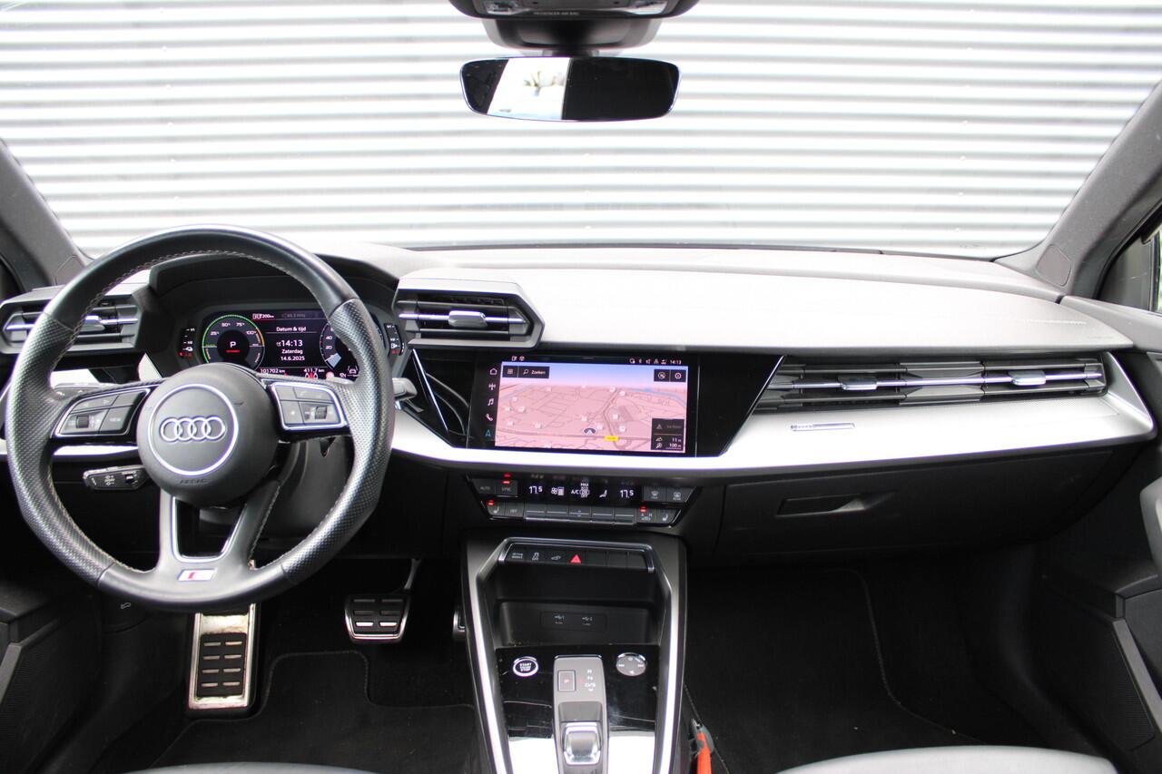 Audi A3 SPORTBACK 45 TFSI e 245PK S-Line Competition Nappa-leer Virtual-Cockpit Full-Led Plug-in