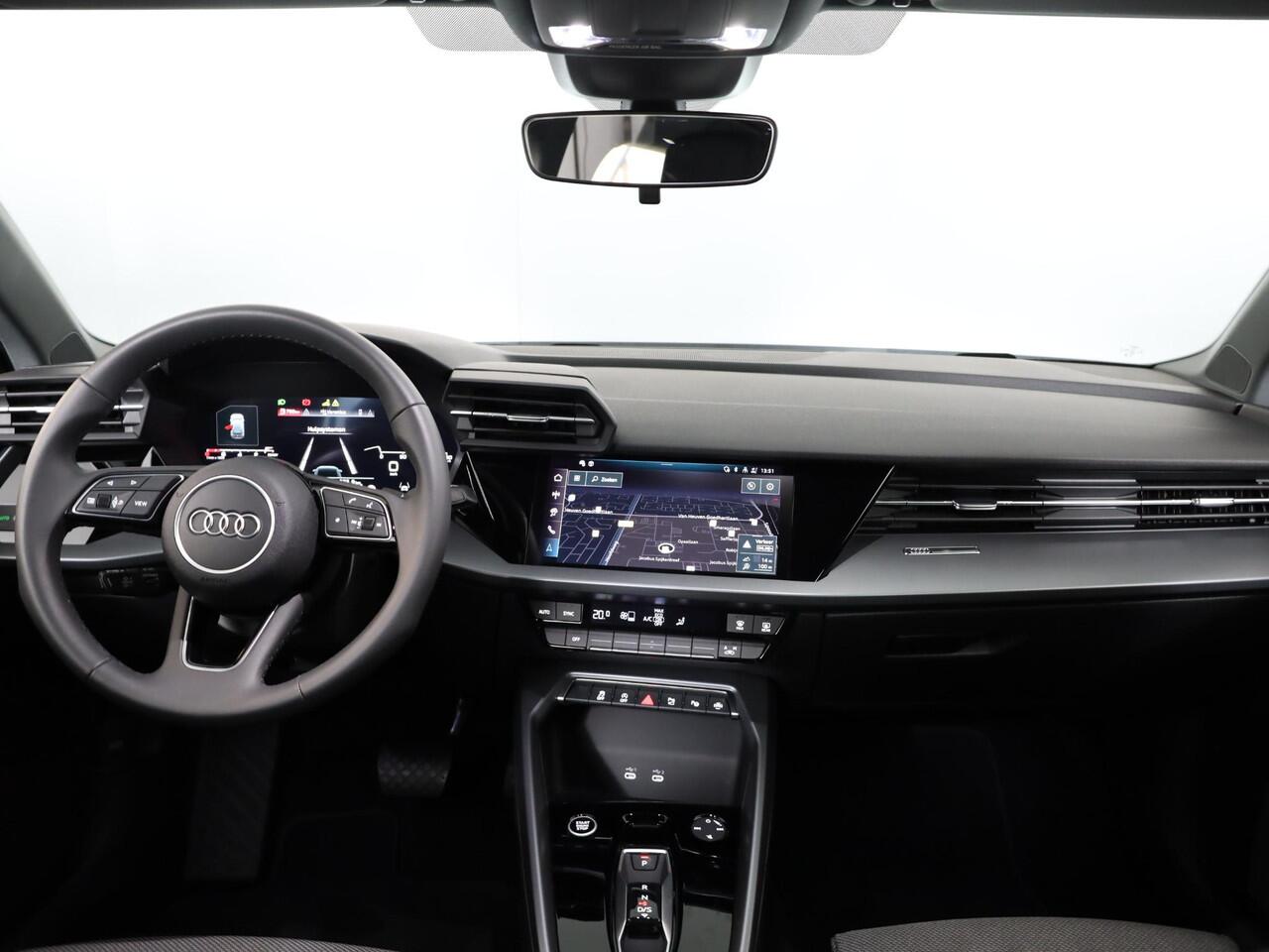 Audi A3 SPORTBACK 35 TFSI Advanced edition 150 pk Private lease vanaf ¤641,-| S-tronic | Verlengde garantie | Navigatie | Parkeersensoren (Park assist) | Achteruitrijcamera | Adaptieve cruise control | LED koplampen |