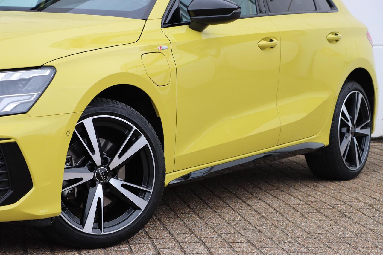 Audi A3 SPORTBACK 40 TFSI e S Edition 204pk S-Tronic l Zwart Optiek Plus