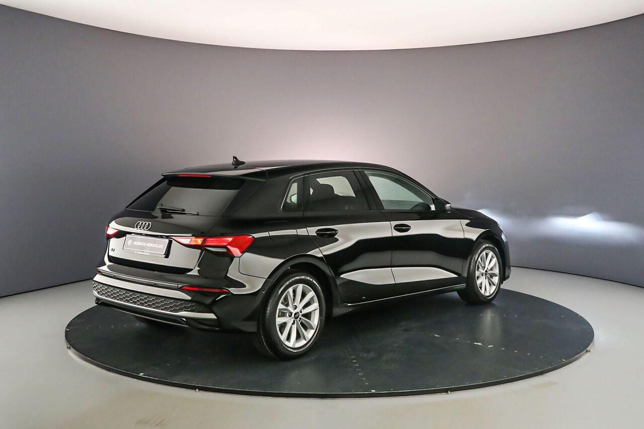 Audi A3 SPORTBACK 30 TFSI AUT |¤4.000,- KORTING | | Sportonderstel - Privacy glas - Sportstoelen