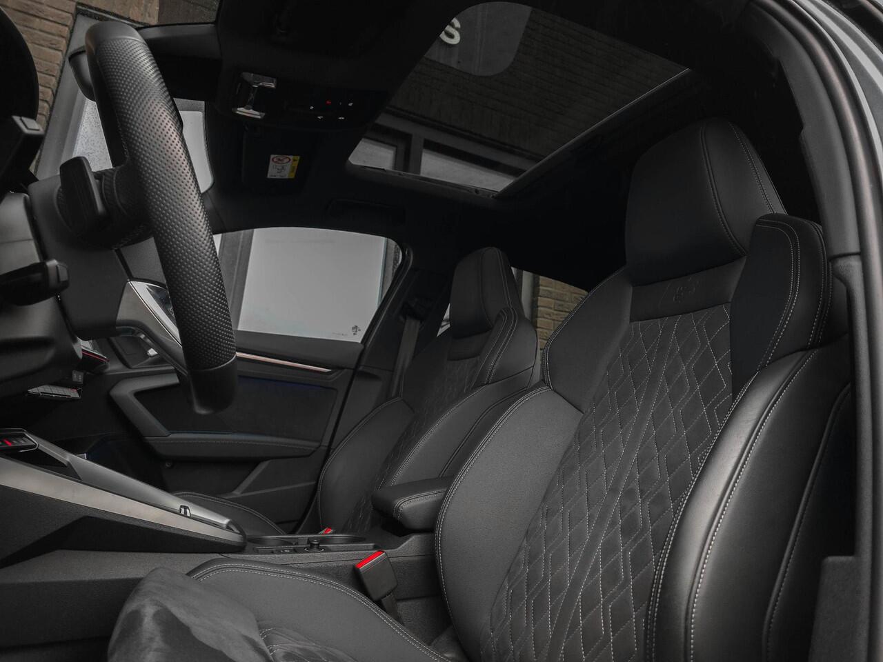 Audi A3 SPORTBACK 45 TFSIe S | Pano | B&O | 19"| Memo | HUD | Amb 30kl | E. Klep | Massage