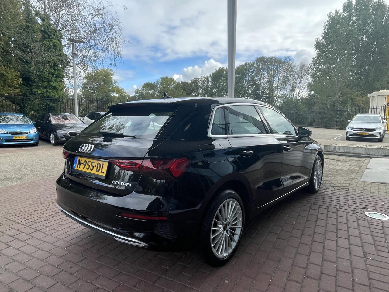 Audi A3 SPORTBACK 30 TFSI 110pk S-Tronic Advanced edition / LED / Navigatie / Climate Control / Parkeersensoren Achter / 17" LMV