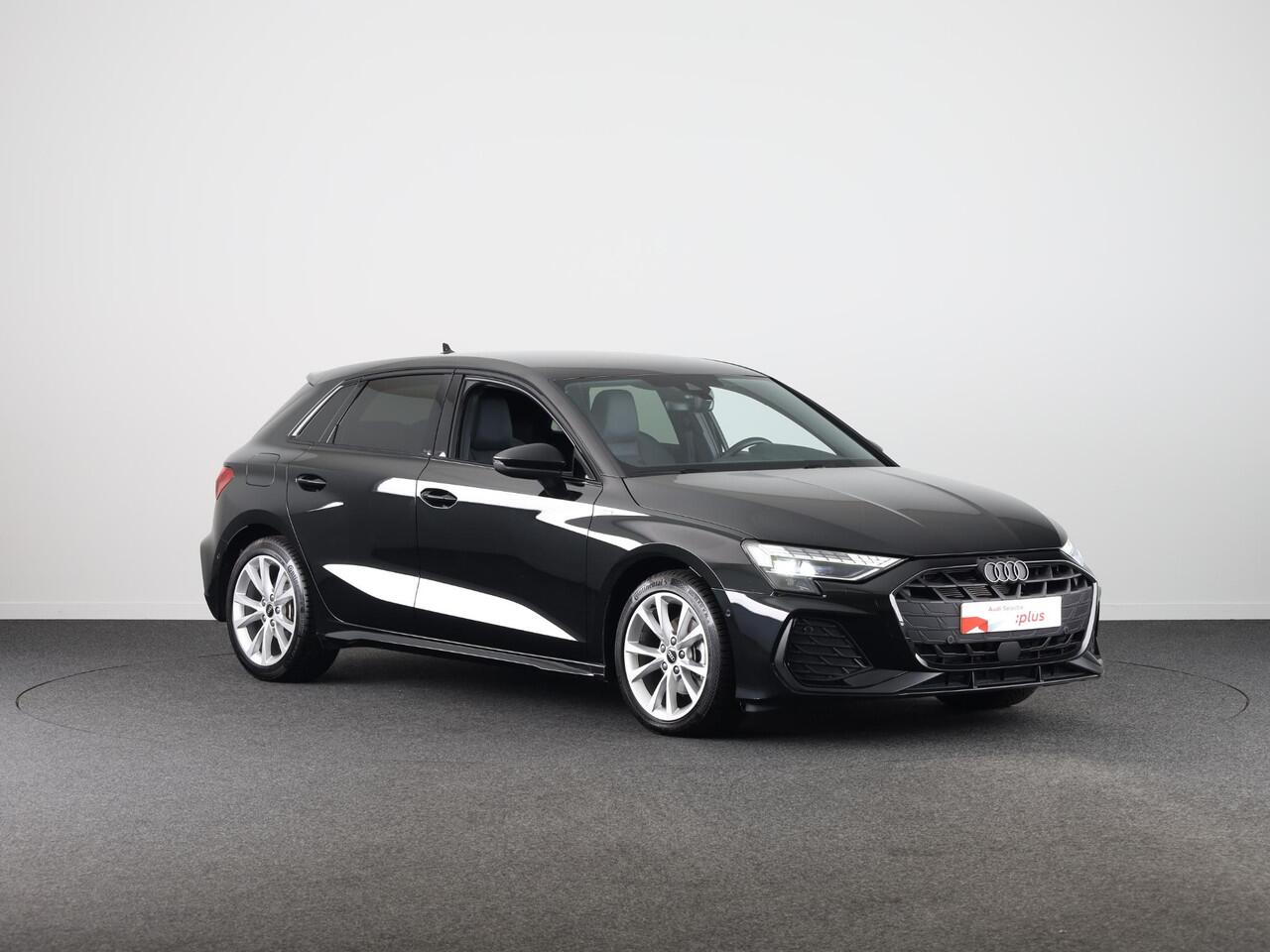 Audi A3 SPORTBACK 35 TFSI S edition 150 pk S-tronic | Private lease vanaf ¤ 670,- pm | Navigatie | Parkeersensoren (Park assist) | Apple Carplay/Android Auto | S-Line |