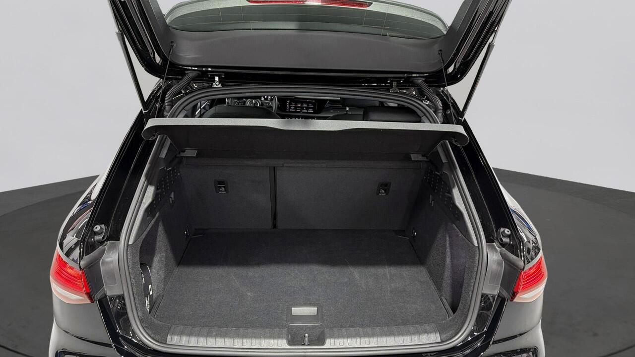 Audi A3 SPORTBACK 30 TFSI 115PK Pro Line / Parkeerhulp V+A / Adp. Cruise Control