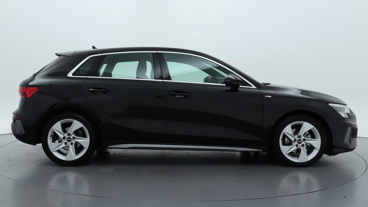 Audi A3 SPORTBACK 30 TFSI 110Pk S Edition / Audi Sound / Hold assist / PDC Achter