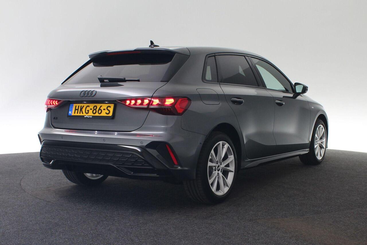 Audi A3 SPORTBACK S edition 40 TFSI e | Optiekpakket zwart plus | Trekhaak Afneembaar | Warmtewerend glas donker tint | Lichtpakket pro ambient light