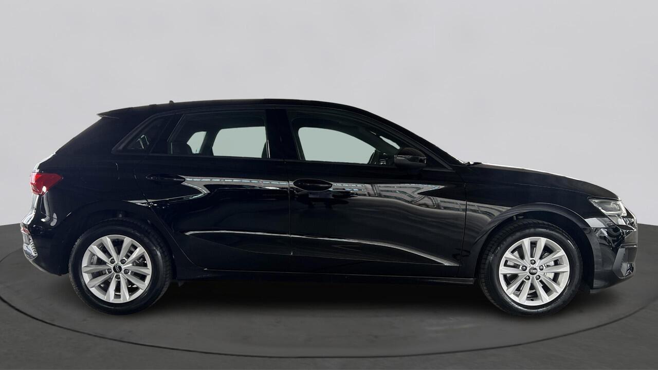 Audi A3 SPORTBACK 30 TFSI 110Pk Pro Line / Parkeerhulp achter / Cruise Control