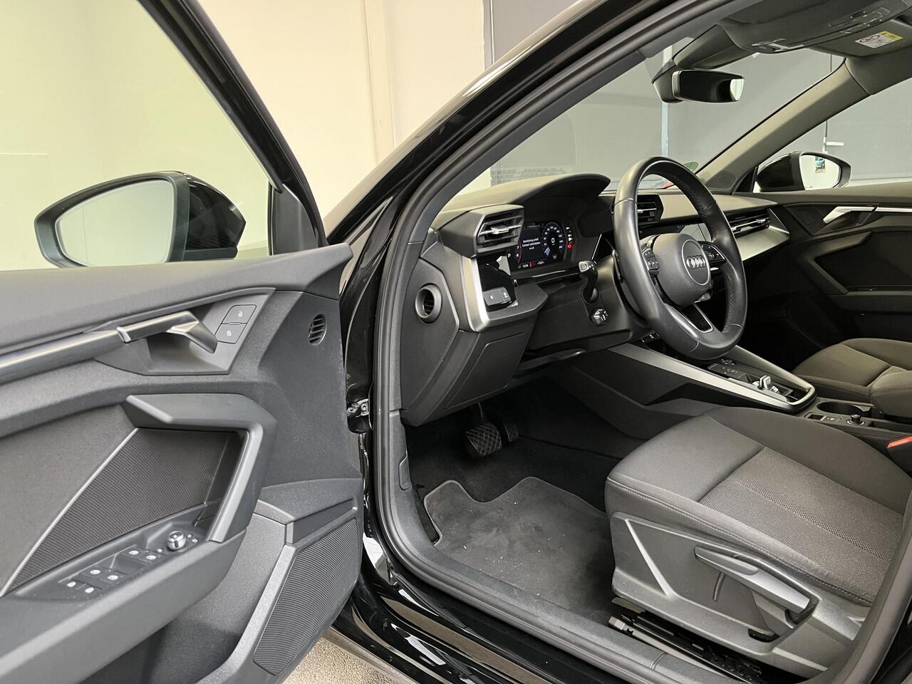 Audi A3 SPORTBACK 30 TFSI | ADAPTIVE CRUISE CONTROL | CLIMA | CARPLAY |