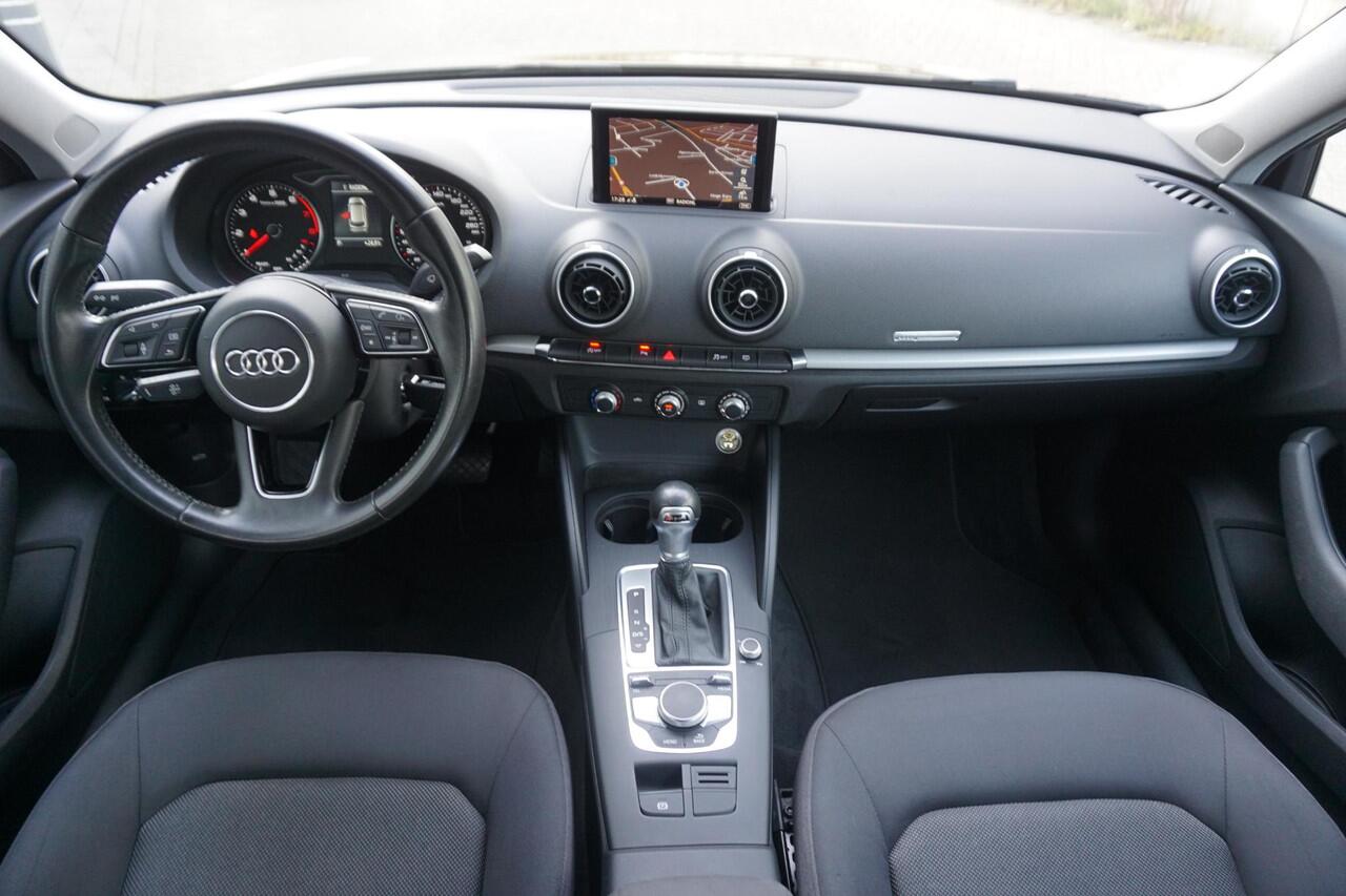 Audi A3 SPORTBACK 35 TFSI 150PK CoD Xenon/Navi/Automaat/1e Eigenaar/ Goed onderhouden!