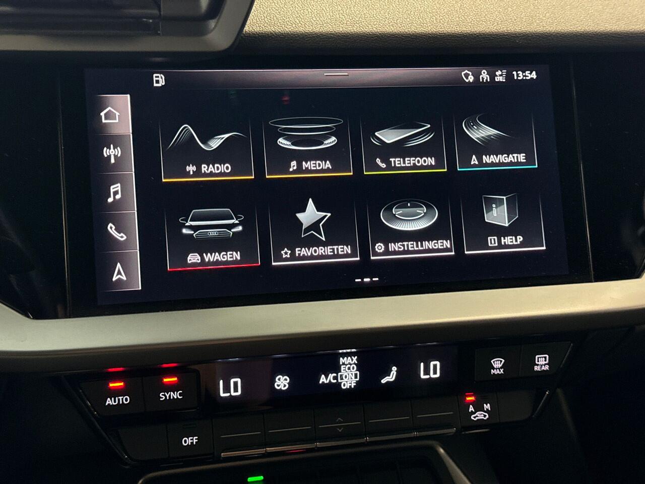 Audi A3 SPORTBACK 45 245pk TFSI e S edition Competition MMI navigatie plus MMI touch | Parkeerhulp achter | Cruise control