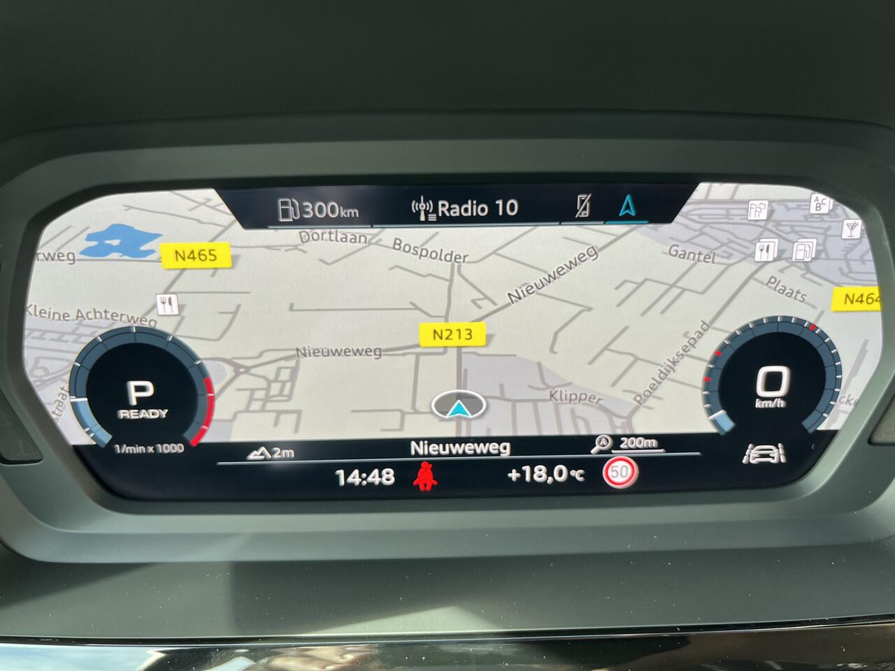 Audi A3 SPORTBACK 30 TFSI S-Line / AUTOMAAT/ 2X S-LINE/ PARK. SENSOREN/ CRUISE/ LED/ KEYLESS/ SMARTPHONE INTERFACE/ VIRTUAL COCKPIT/ NAVI/ CLIMA/ DAB/ 17" LMV