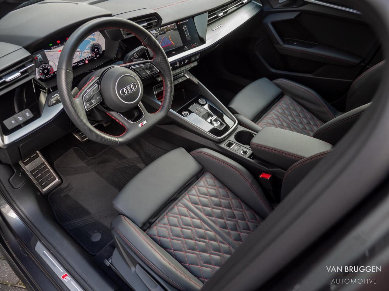 Audi A3 SPORTBACK 30 TFSI S-Line Pano RS-Stoelen Sfeer Standkachel