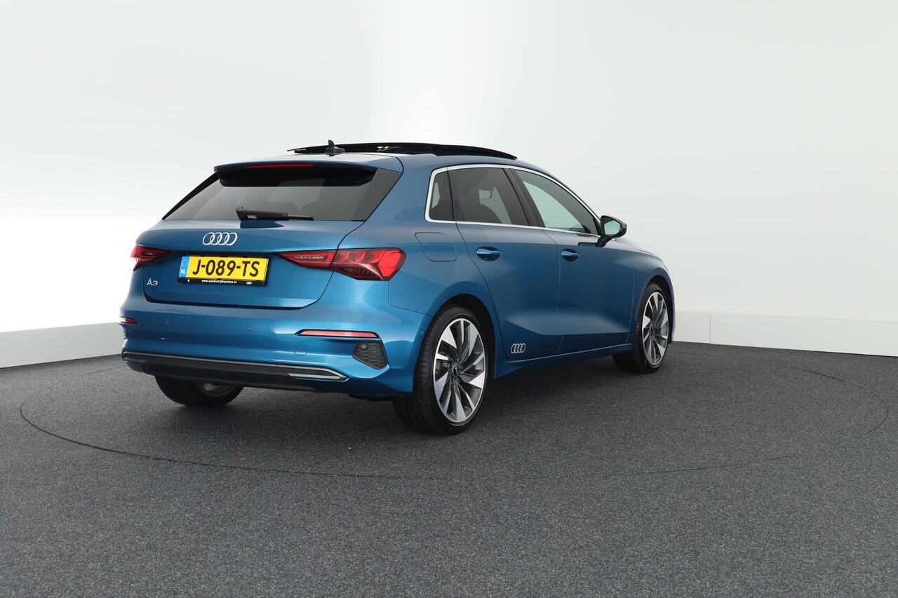 Audi A3 SPORTBACK 35 TFSI 150pk S-Line edition one Panoramadak Stoelverwarming ACC Virtual Cockpit Navigatie