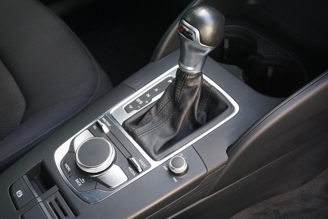 Audi A3 SPORTBACK 35 TFSI 150PK CoD Xenon/Navi/Automaat/1e Eigenaar/ Goed onderhouden!