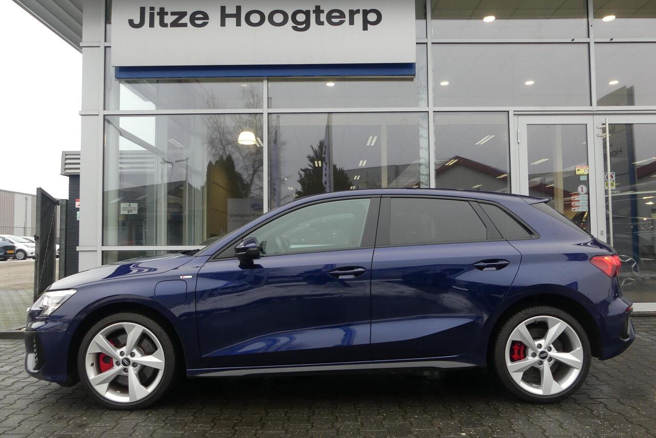 Audi A3 SPORTBACK 45 TFSI e S edition Competition HALF LEDER, STOELVERWARMING, ADAPT. CRUISE, CLIMA, CAMERA, PDC V&A, NAVI, 47.526KM