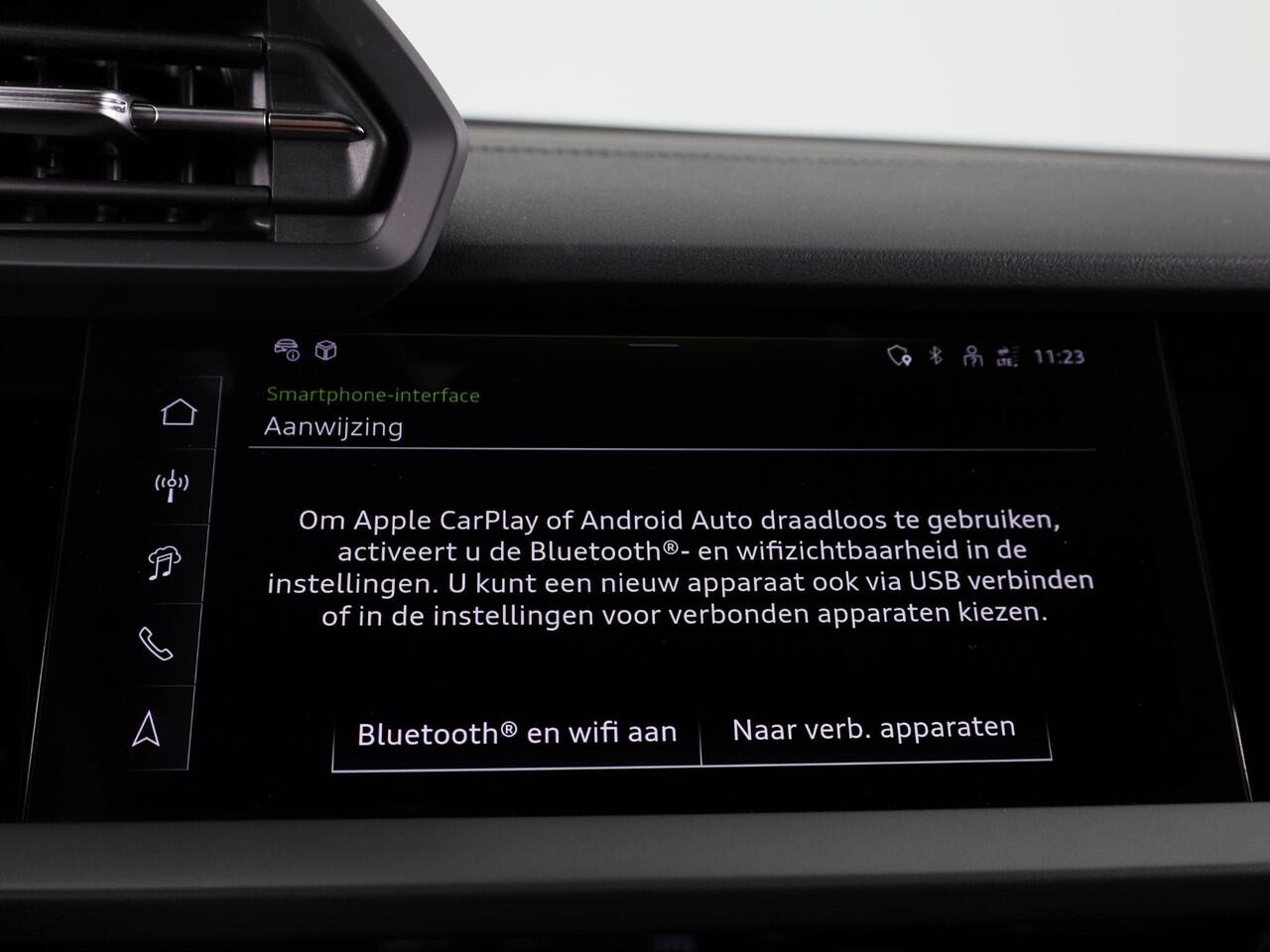 Audi A3 SPORTBACK 35 TFSI S edition 150 pk S-tronic | Private lease vanaf ¤ 670,- pm | Navigatie | Parkeersensoren (Park assist) | Apple Carplay/Android Auto | S-Line |