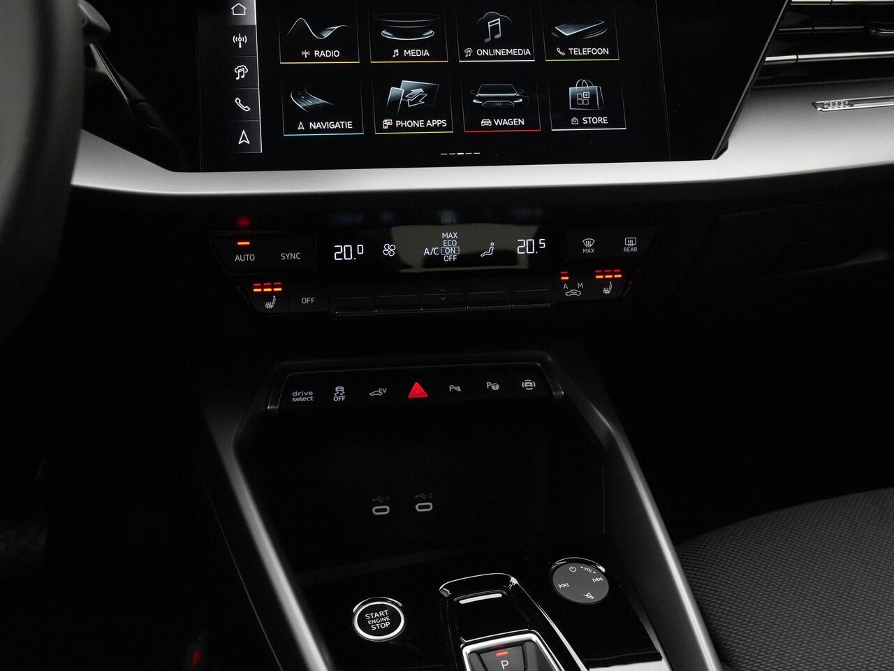 Audi A3 SPORTBACK 40 TFSI e 204 pk S-tronic Advanced edition | Stoelverwarming | Navigatie | Parkeersensoren voor/achter