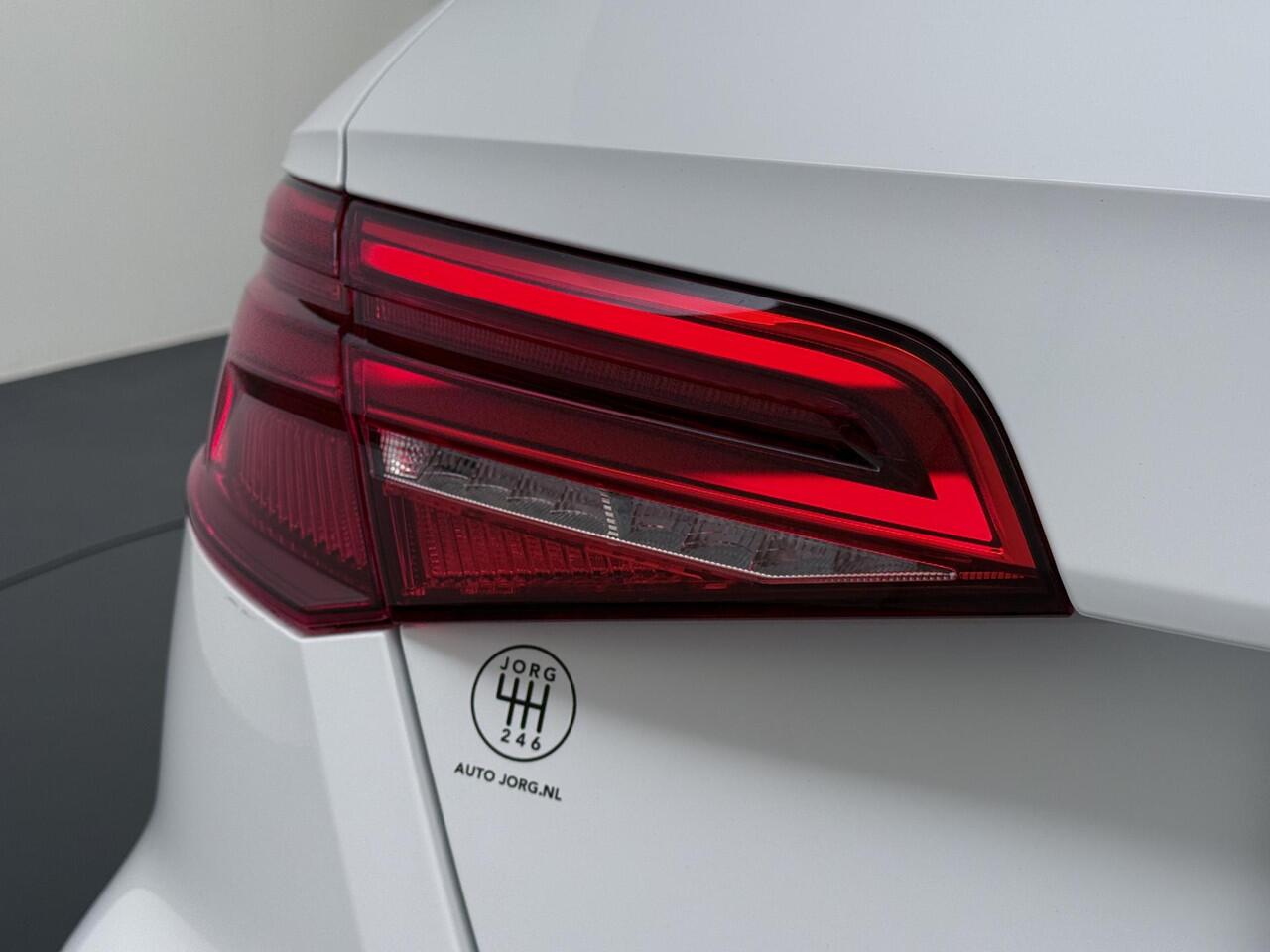 Audi A3 SPORTBACK 30 TFSI Design S-Line Navigatie Automaat Led Virtual Cockpit