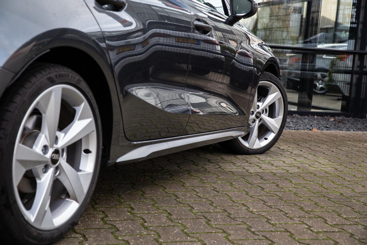 Audi A3 SPORTBACK 35 TFSI S edition | Panoramadak, Sonos audio, Adap. cruise, Sfeerverlichting