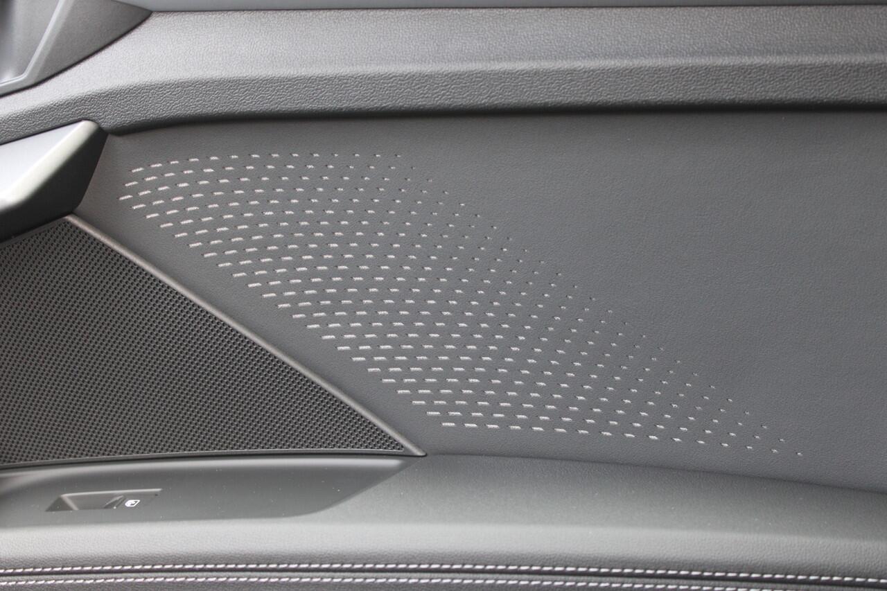 Audi A3 SPORTBACK 45 TFSI e 272PK S edition Competition |PANO-DAK|ELEK-STOEL|LED|