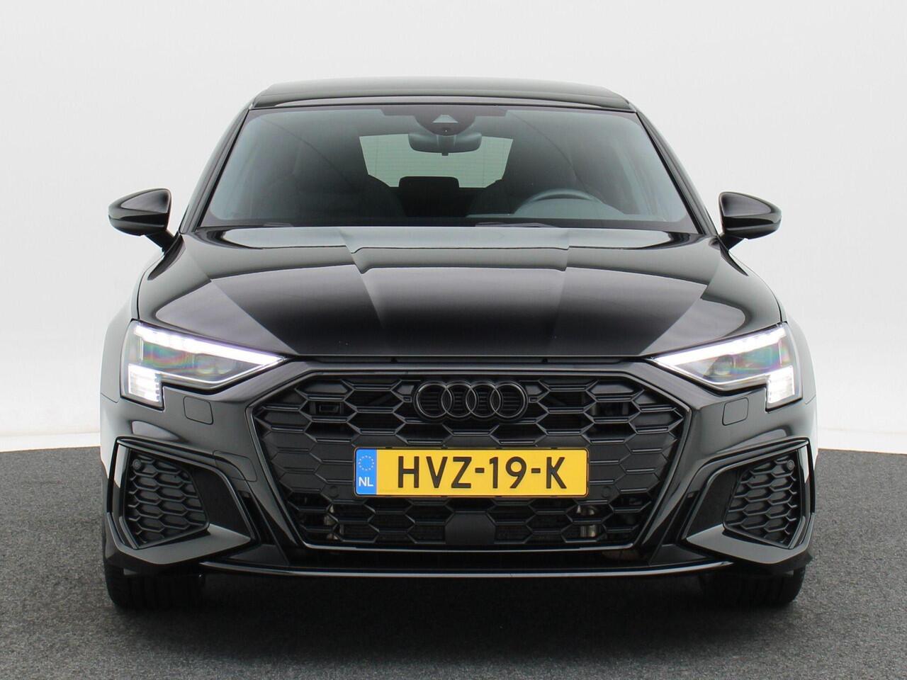 Audi A3 SPORTBACK 45 TFSie 245 Pk S-Line Competition | Full LED | Panoramadak | 18 Inch | B&O Audio | Zwart Optiek | Adaptive Cruise | Carplay | 43.880 Km!!