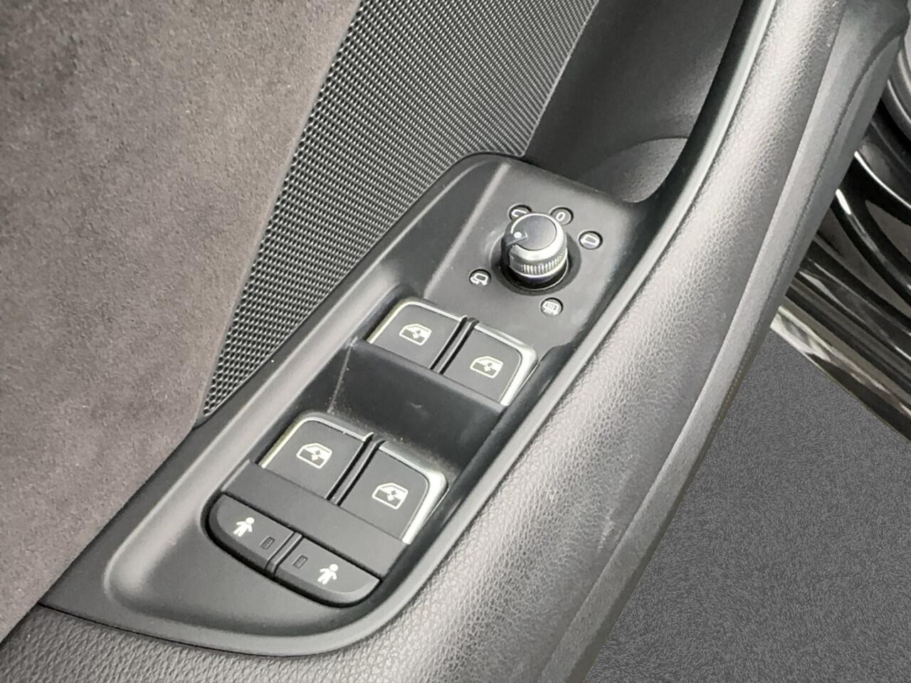 Audi A3 SPORTBACK 40 e-tron Sport | Alcantara | Ad. cruise | Virtual | blindspot