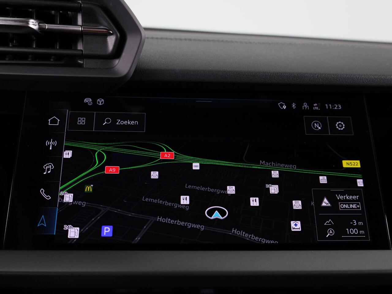 Audi A3 SPORTBACK 35 TFSI S edition 150 pk S-tronic | Private lease vanaf ¤ 670,- pm | Navigatie | Parkeersensoren (Park assist) | Apple Carplay/Android Auto | S-Line |