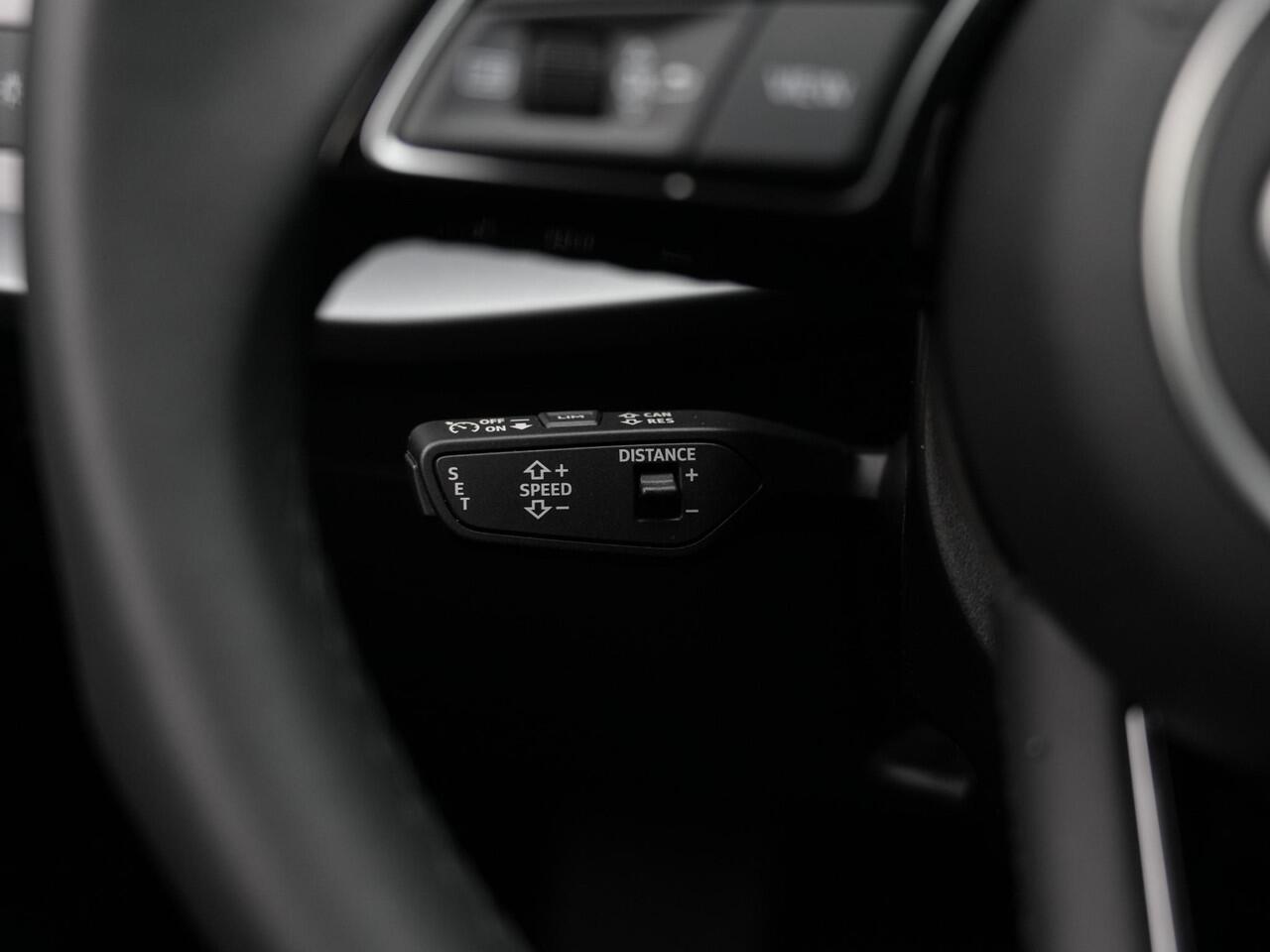 Audi A3 SPORTBACK 40 TFSI e 204 pk S-tronic Advanced edition | Stoelverwarming | Navigatie | Parkeersensoren voor/achter