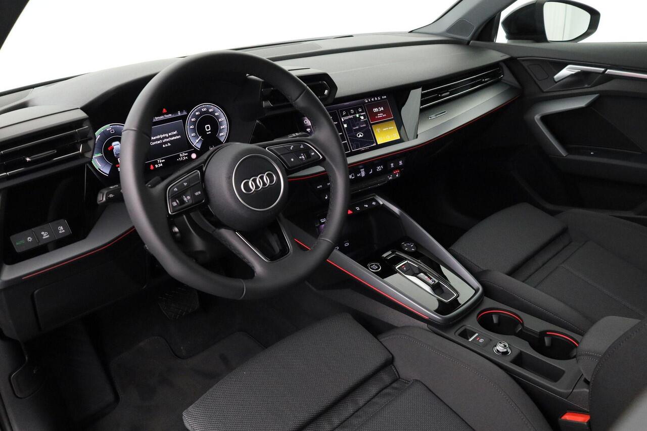 Audi A3 SPORTBACK 40 TFSI e 204 pk Advanced edition | Assis.pak driving+parking plus | Optiekpakket zwart plus | Warmtewerend glas donker tint | Trekhaak |