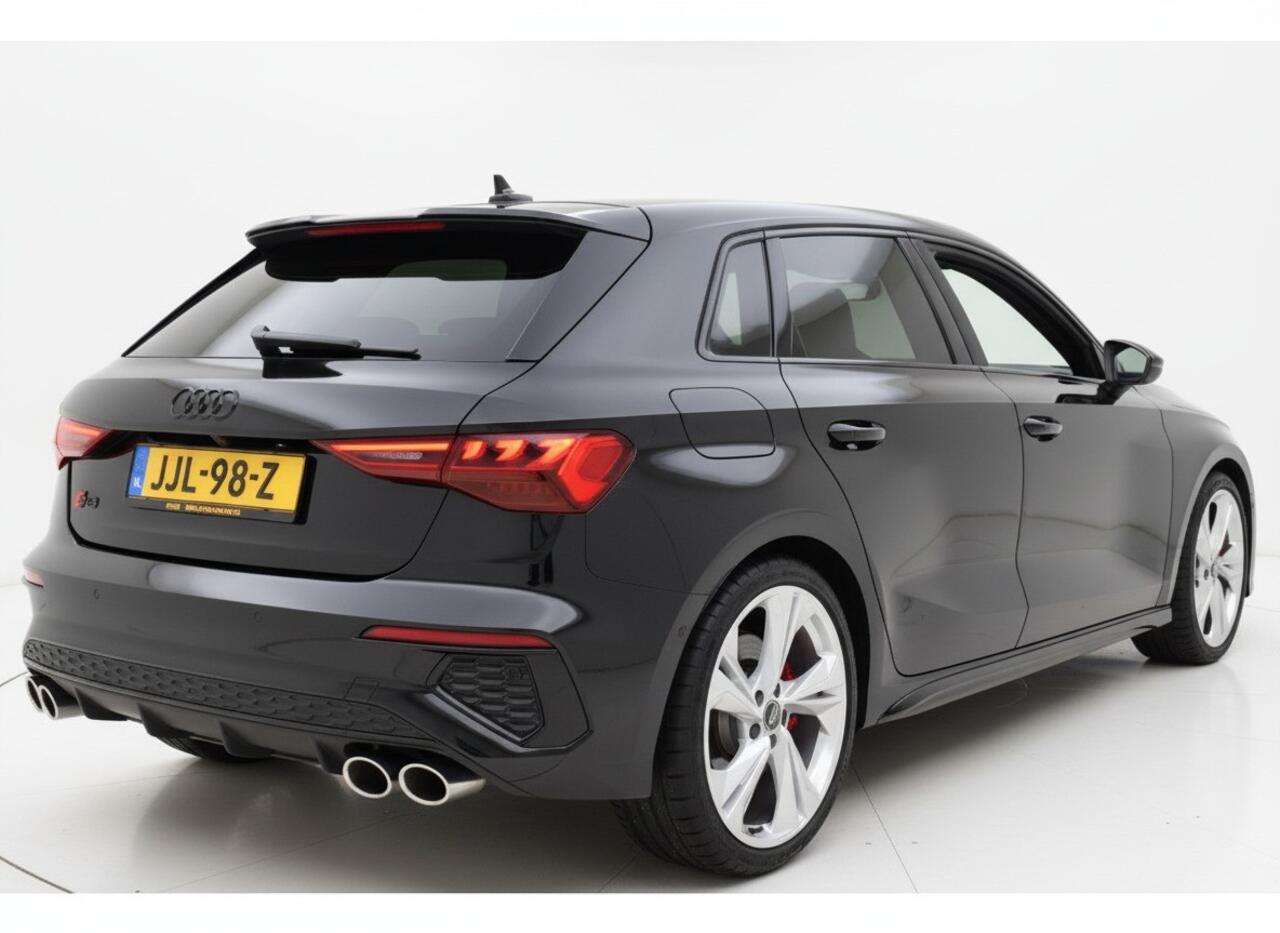 Audi A3 SPORTBACK 2.0 TFSI S3 QUATTRO 310PK S-TRONIC S3-SPORT CAMERA/LEDER/CARPLAY