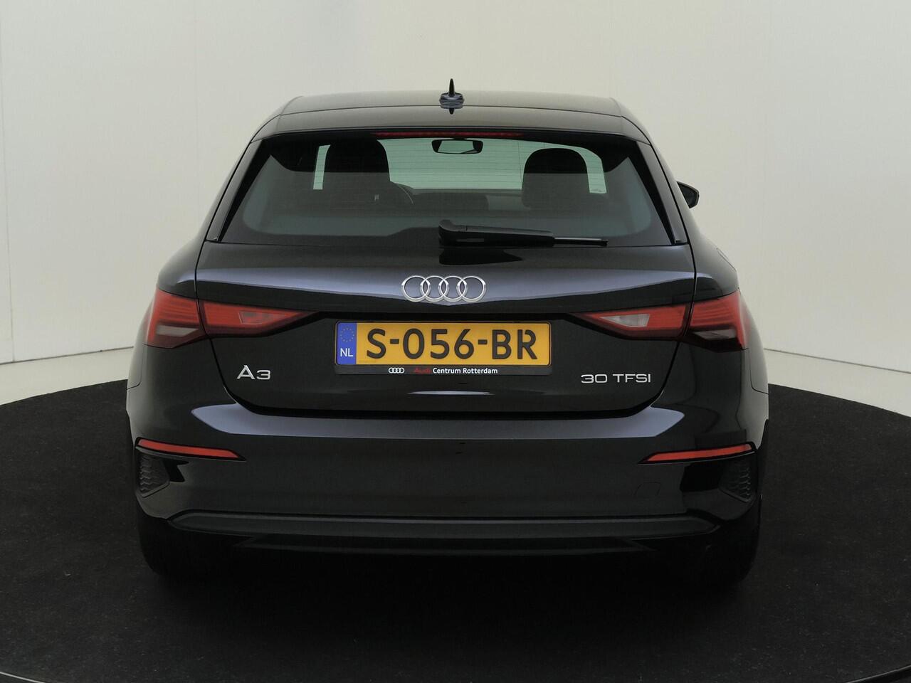 Audi A3 SPORTBACK 30 TFSI Pro Line | CarPlay | Cruise control | Draadloze telefoonlader | DAB radio | Bluetooth | Keyless start |