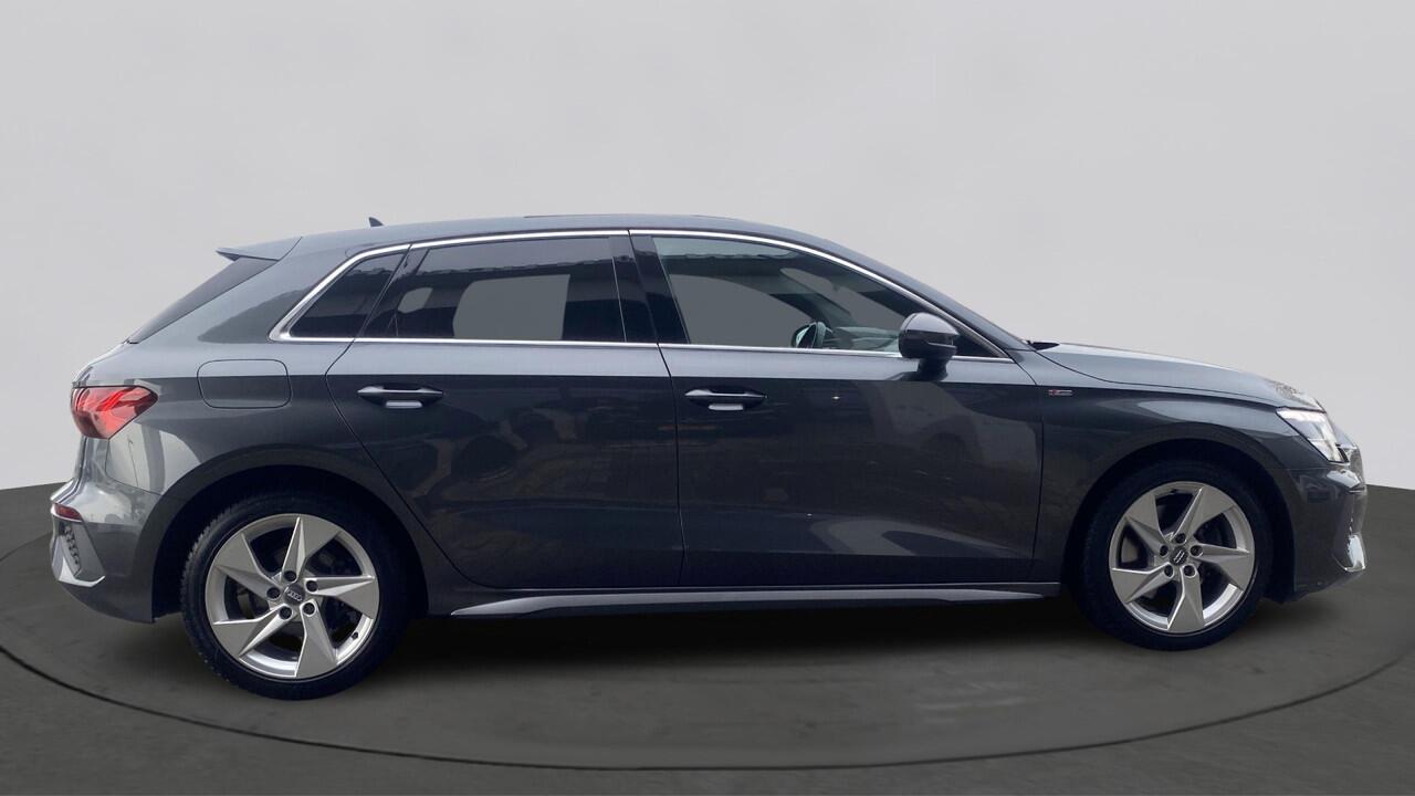 Audi A3 SPORTBACK 35 TFSI 150pk Automaat S edition / Panoramadak / Matrix LED / Sfeerverlichting