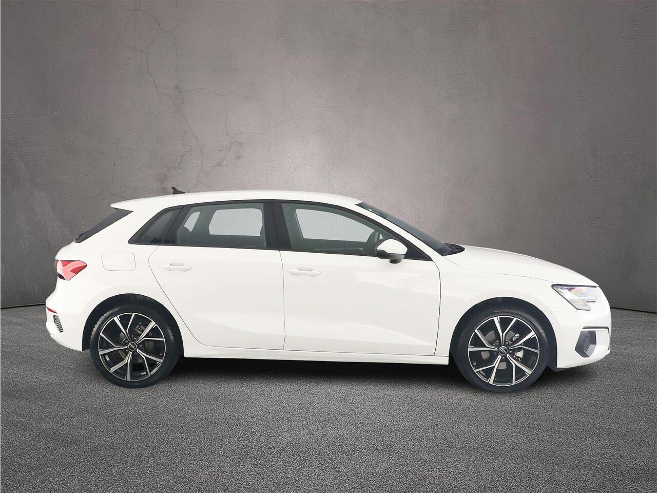 Audi A3 SPORTBACK 30 TFSI Pro Line s-tronic | 18 inch | LED | Cruise Control | Apple Carplay | Optiekzwart | Parkeersensoren |