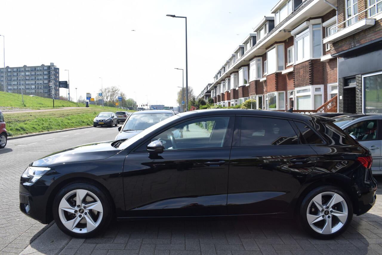 Audi A3 SPORTBACK 30 TFSI Business edition Sportstoelen Apple Carplay