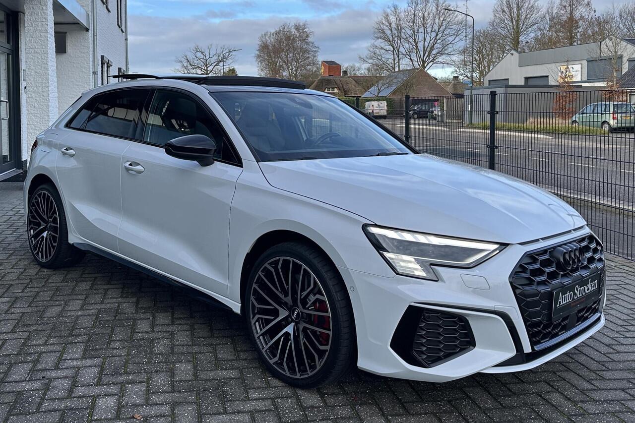 Audi A3 SPORTBACK 45 TFSIe S-Line Black Pano Leder Matrix B&O Sfeer