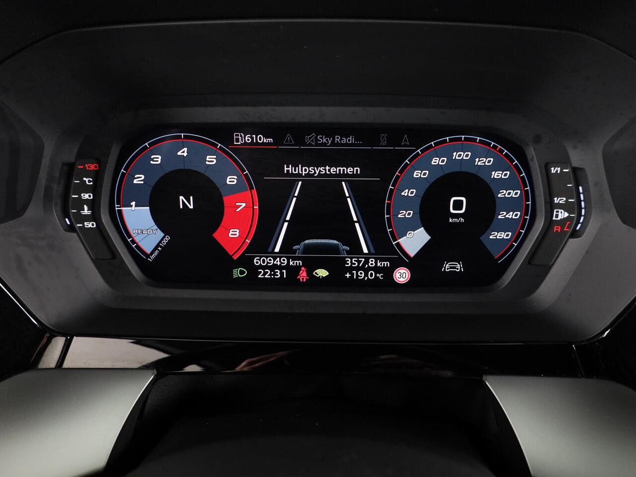 Audi A3 SPORTBACK 30 TFSI Business edition 110 PK S-Tronic | Navigatie | Parkeersensoren | LED koplampen |