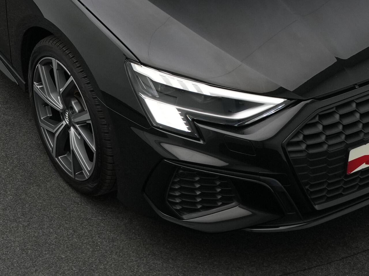 Audi A3 SPORTBACK 35 TFSI 150 pk S-tronic S edition | Matrix LED | Navigatie | Parkeersensoren voor/achter