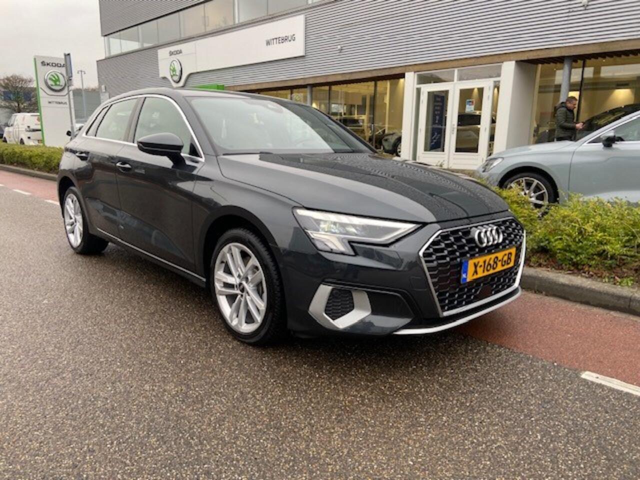 Audi A3 SPORTBACK 40 TFSI e 204PK Advanced edition / Navigatie / Leder / Camera / App. connect / stoelverwarming / Parkeersensoren V+A / Achteruitrijcamera / 17''LMV