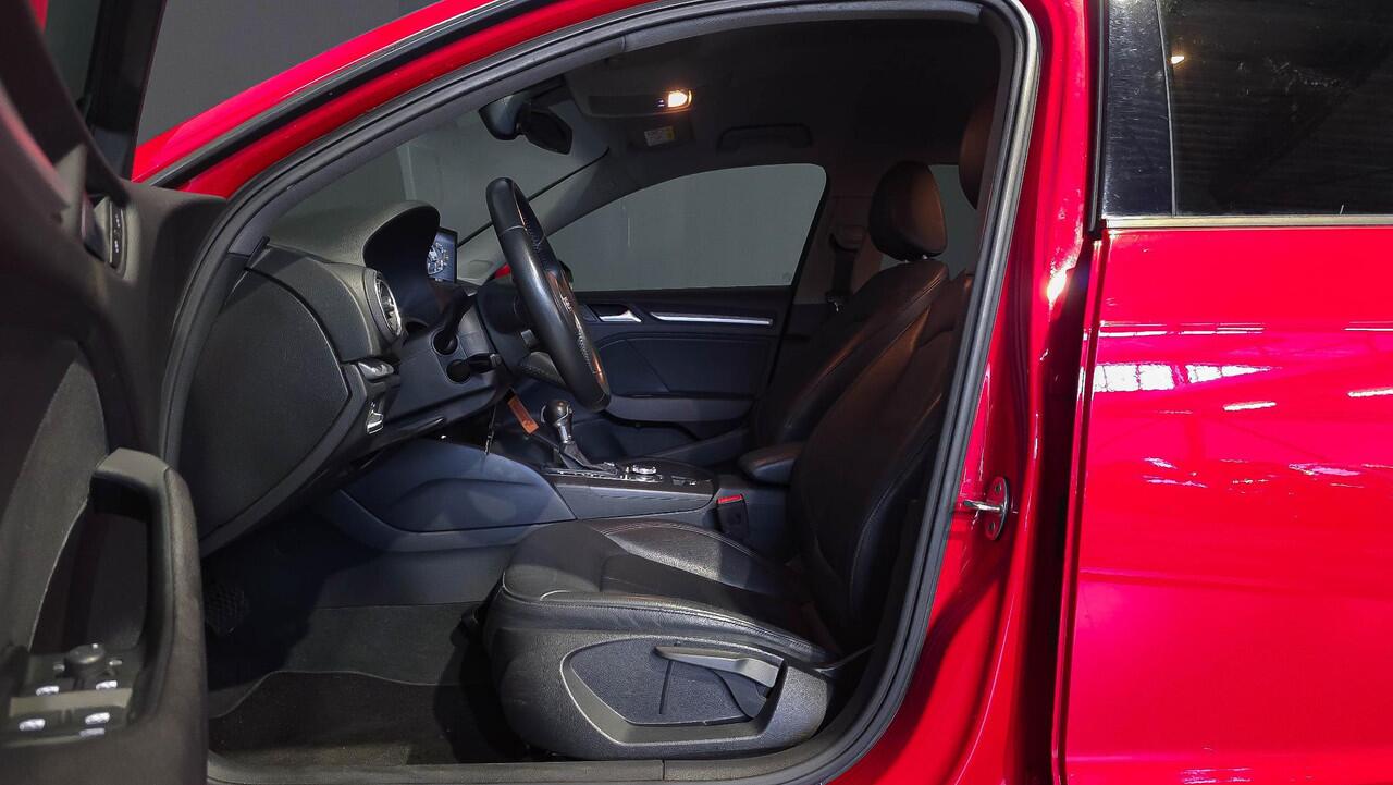 Audi A3 SPORTBACK 30 g-tron Pro Line | Automaat | Leder | Navigatie | Stoelverwarming