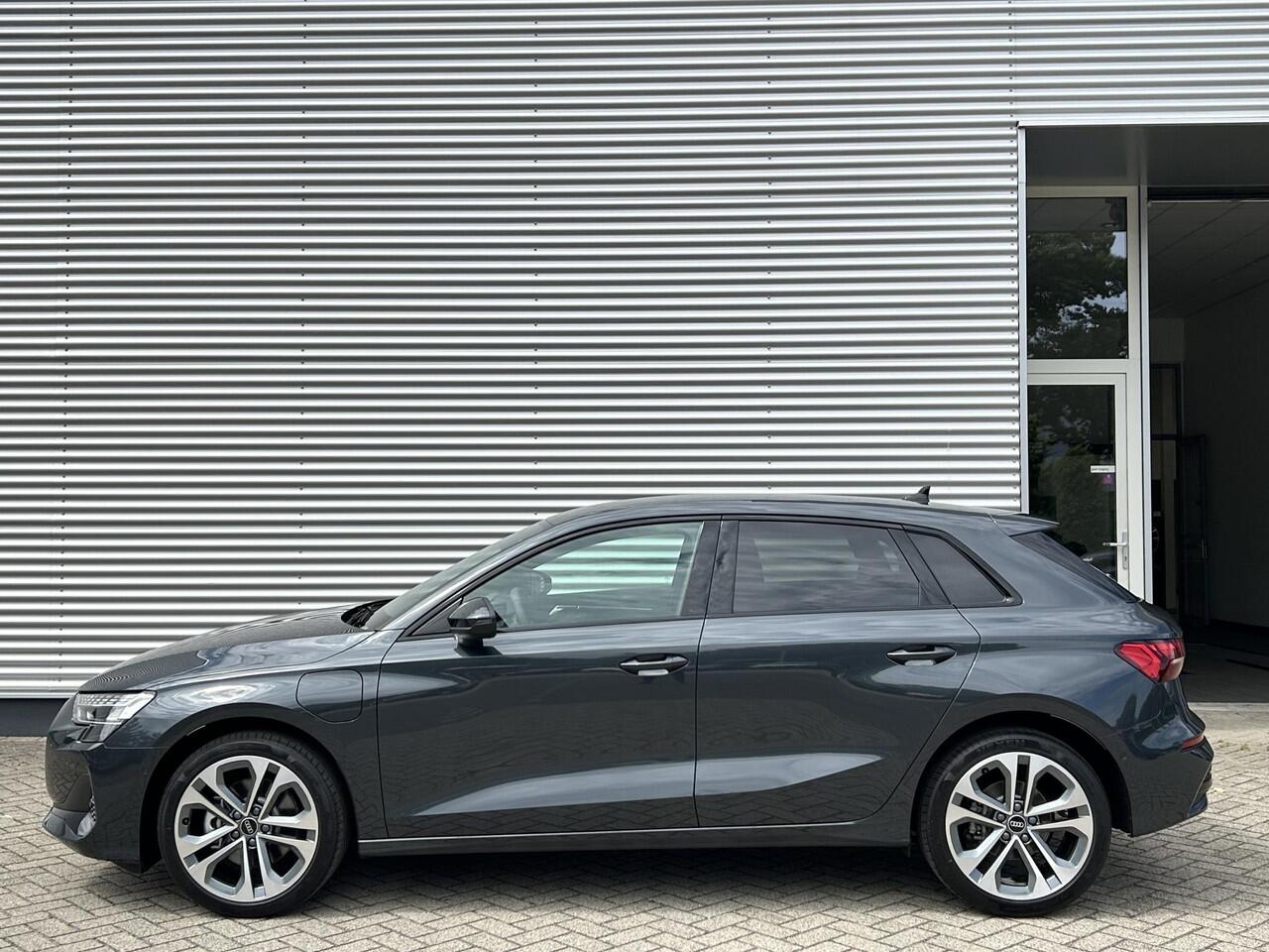 Audi A3 SPORTBACK Advanced edition 40 TFSI e 150 kW / 204 PK Sportba | Stoelverwarming | Adaptieve Cruis Control | Sportstuur | Camera | Sfeerverlichting |