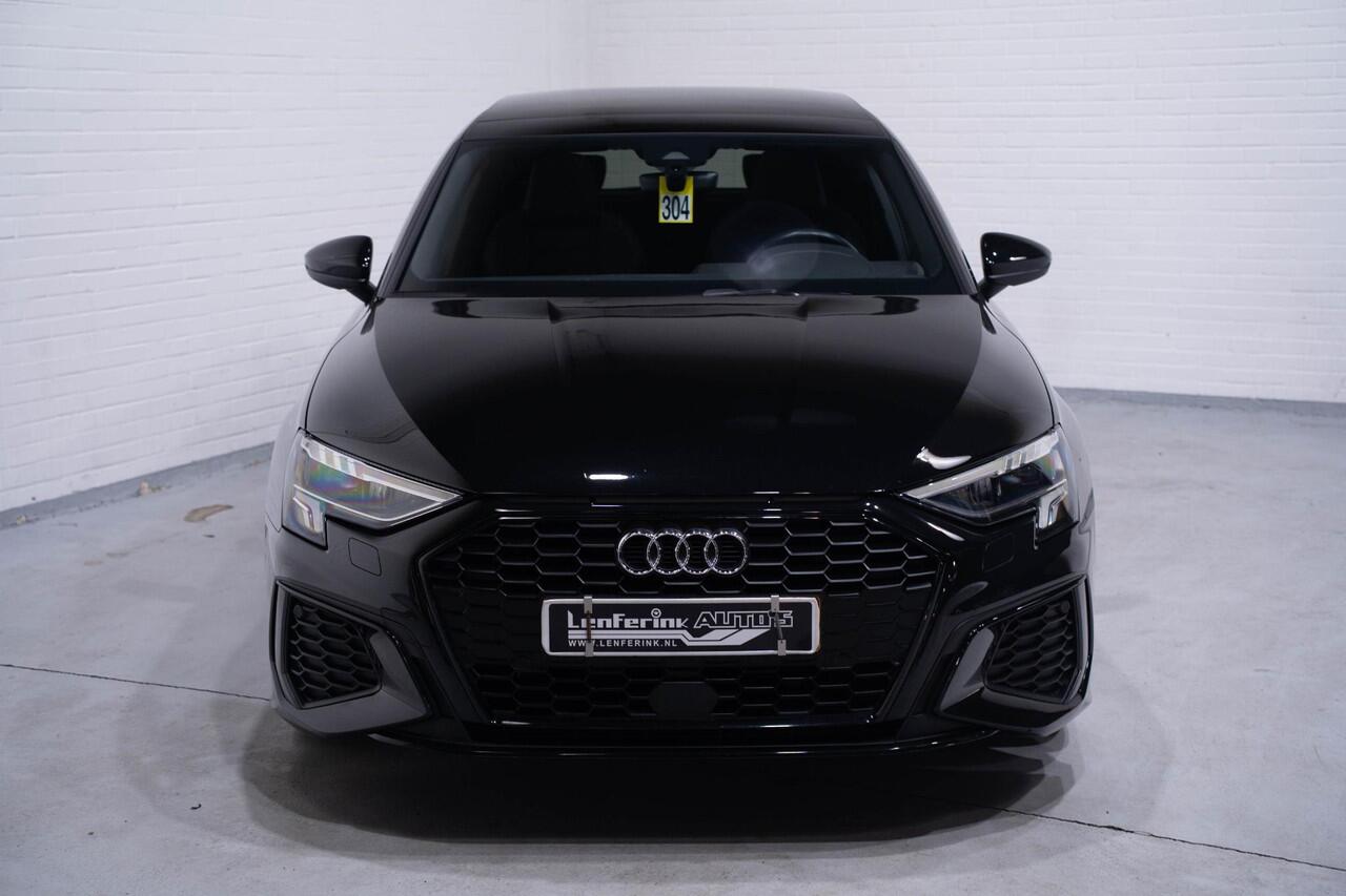 Audi A3 SPORTBACK 35 TFSI S Line Panoramadak Apple Carplay NAP 1e Eigenaar Full led
