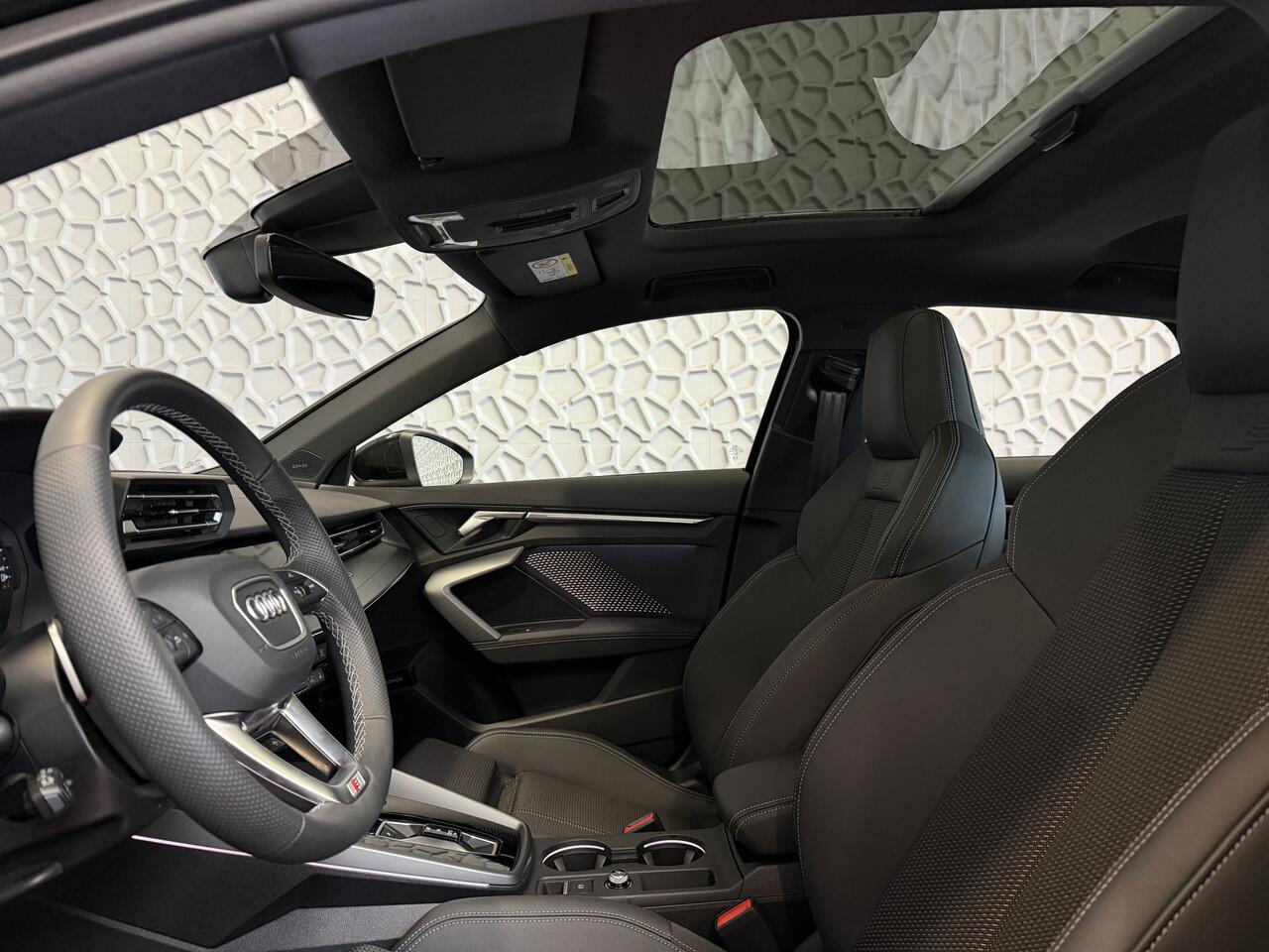 Audi A3 SPORTBACK 35 TFSI 3X S-LINE SCHUIFDAK SONOS MATRIX LED CAMERA STOELVERW ADAP.CRUISE ZWARTE HEMEL PANORAMA